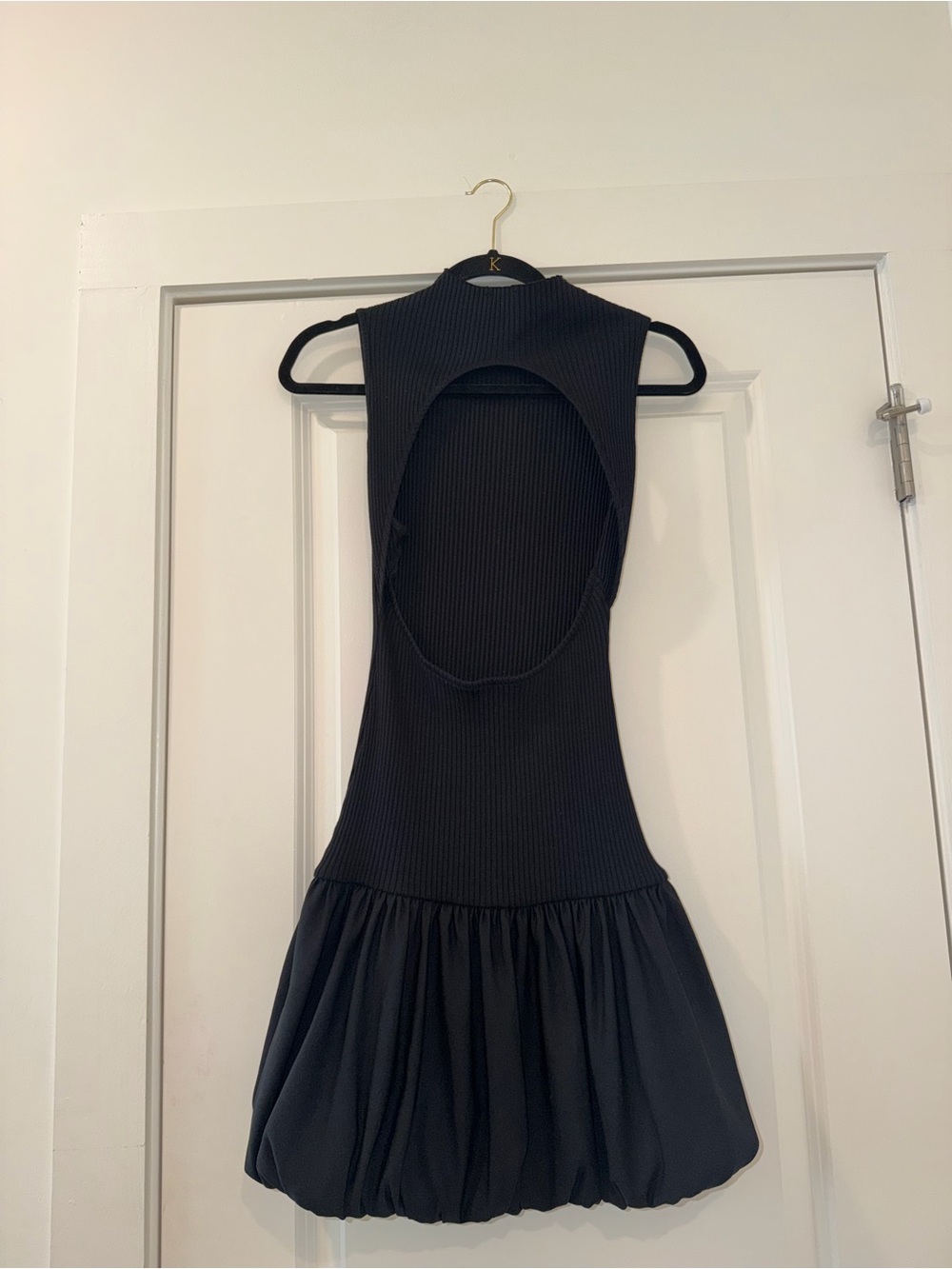 Zara Sleek Sleeveless Black Ribbed Bubble-Hem Dress - Picture 4 of 6
